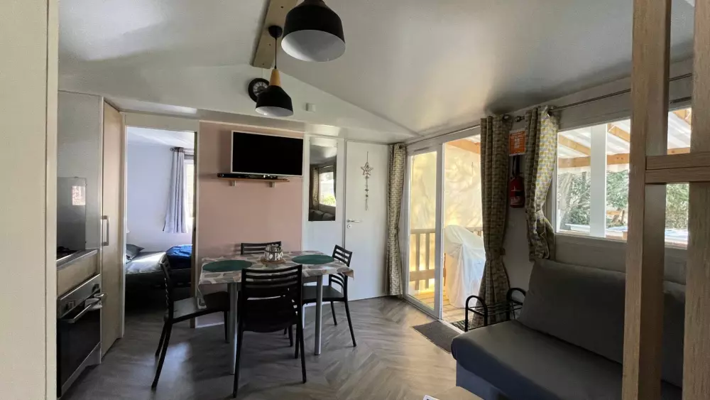 Camping Bonne dalszöveg: Anse Plage - Funpass nem nyújtott - by Ocean Mobilhomes Útvonalterv