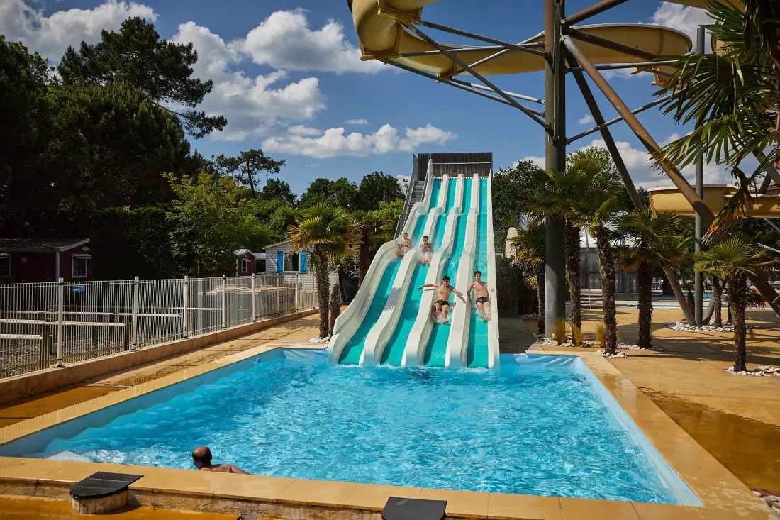 Camping La Pinède