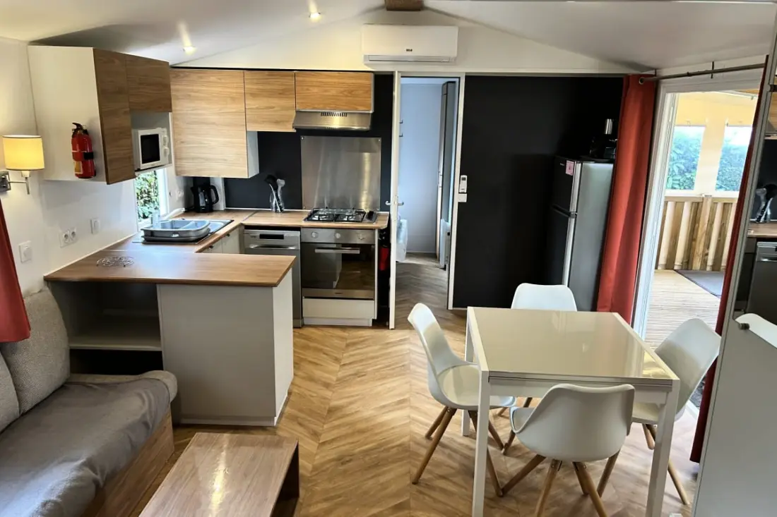 Résidence Camping Les Charmettes - Mobilhome 3 Chambres 2 Sdb