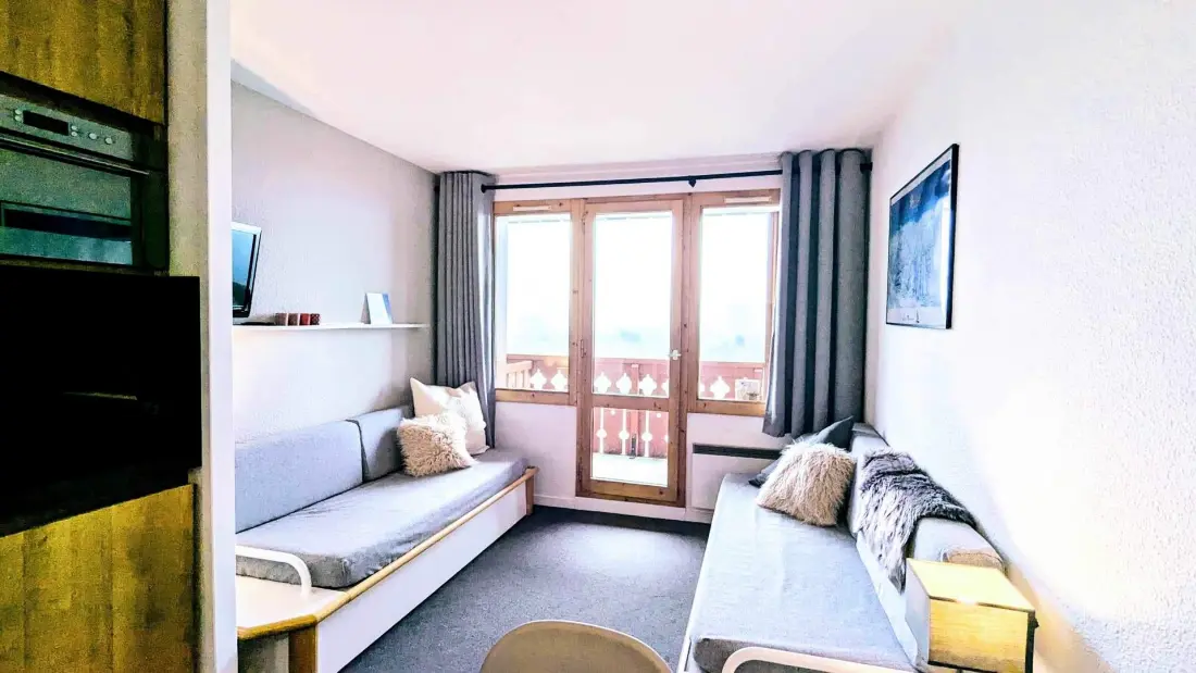 Themis Residence