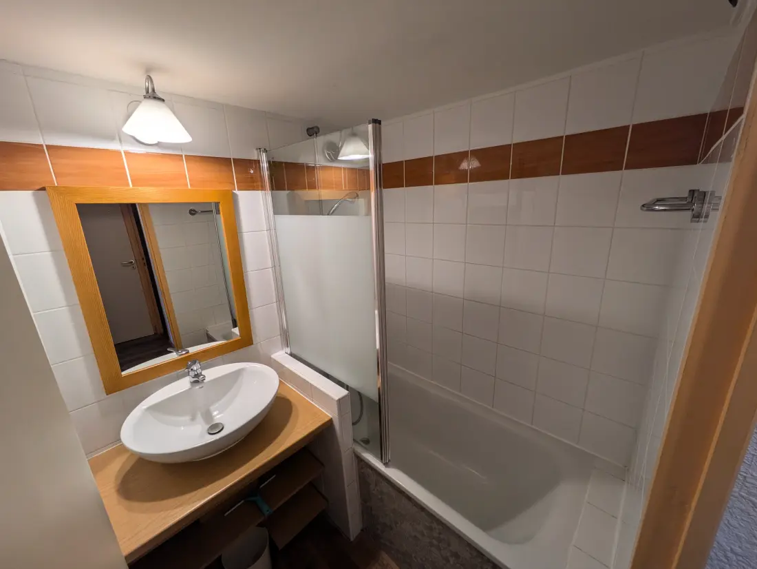 Doronic Residence