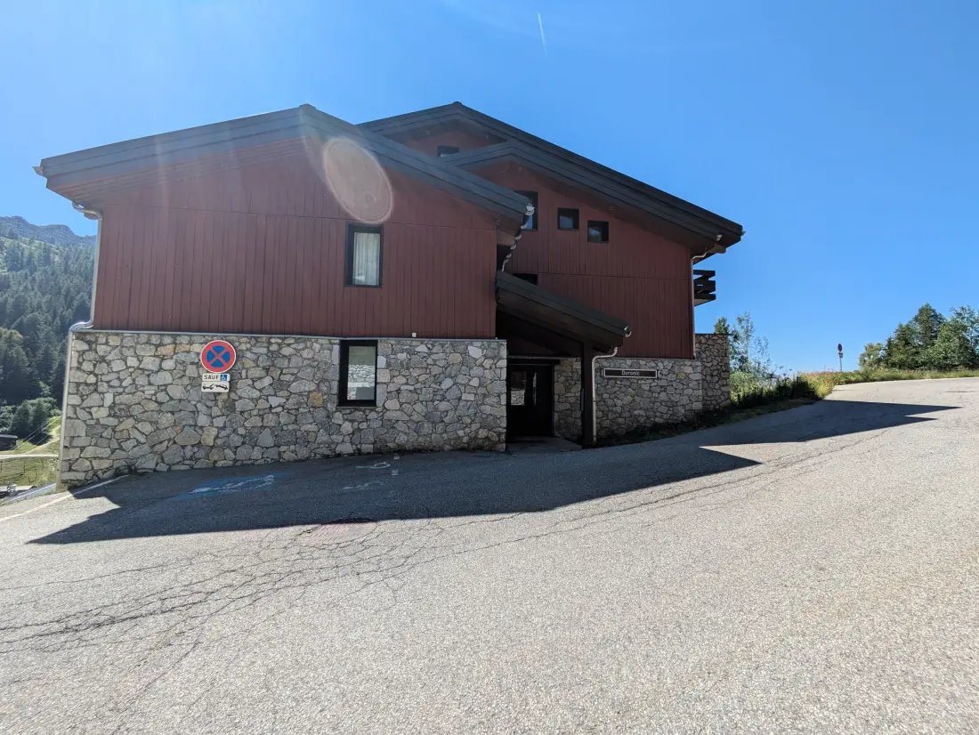 Doronic Residence