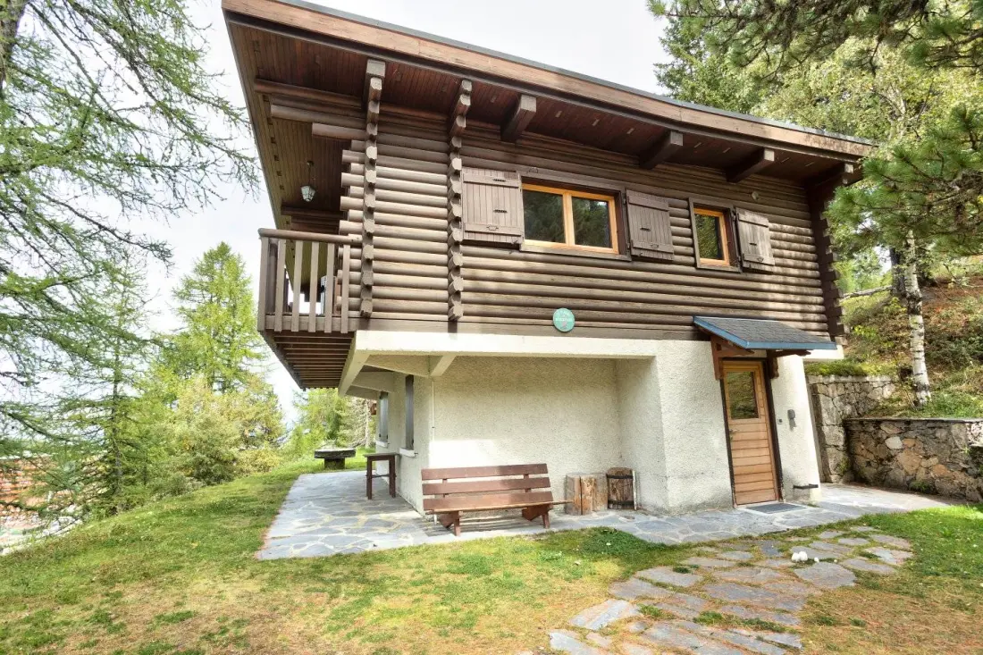 Chalet Boulevard