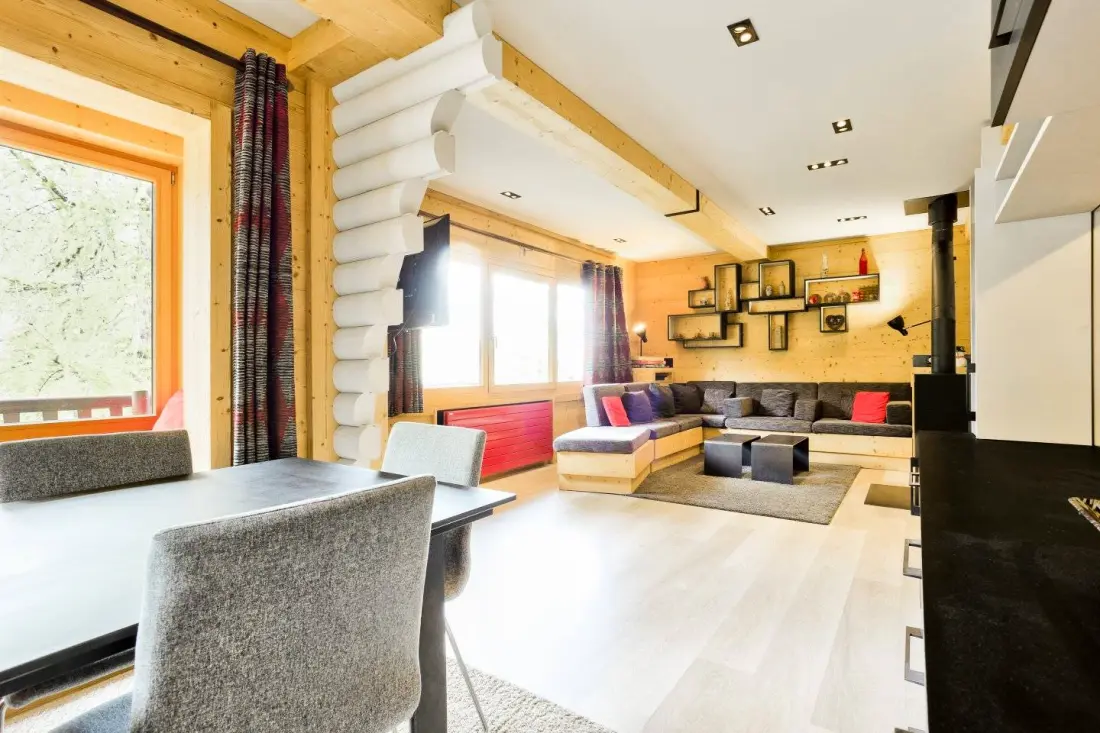 Chalet Boulevard