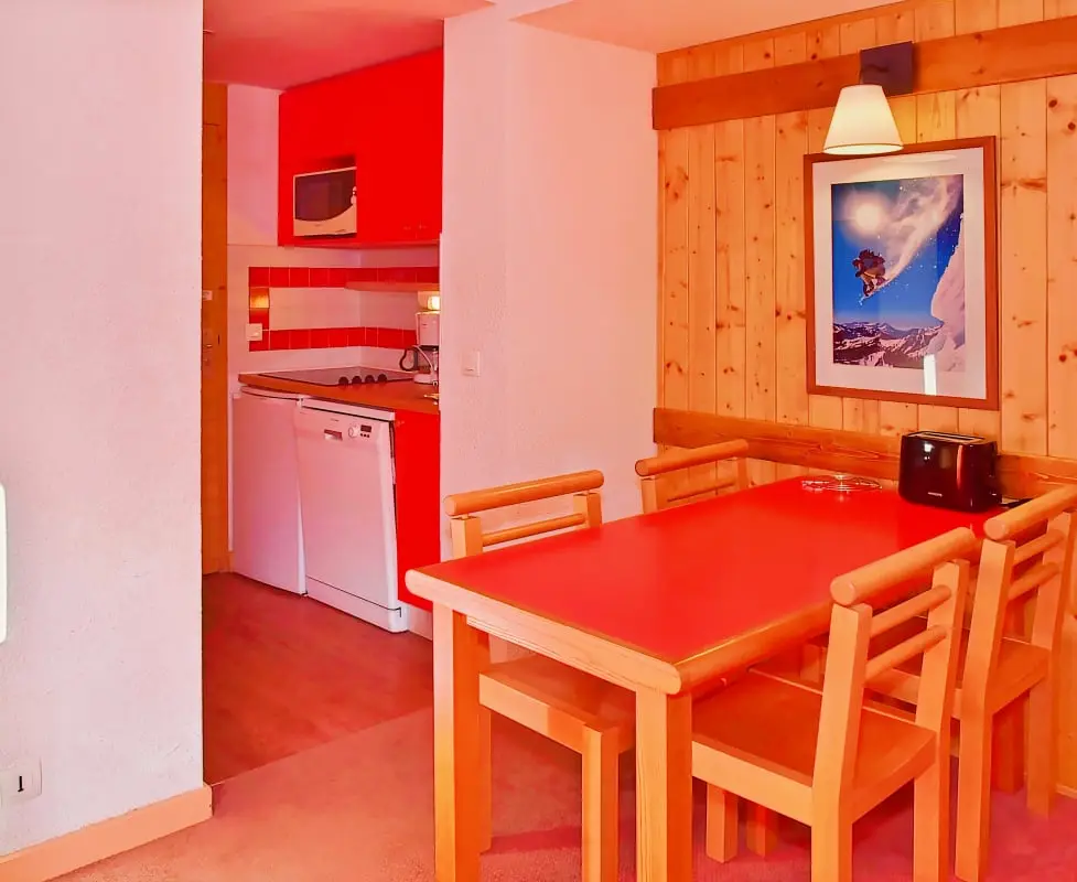 Apartman közel Les Pistes La Plagne 1800 4 Pers.