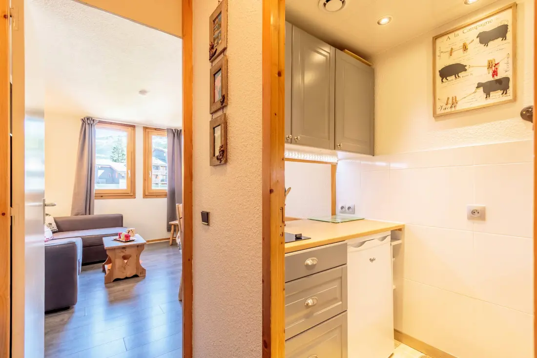 Le Trompe Residence Eye