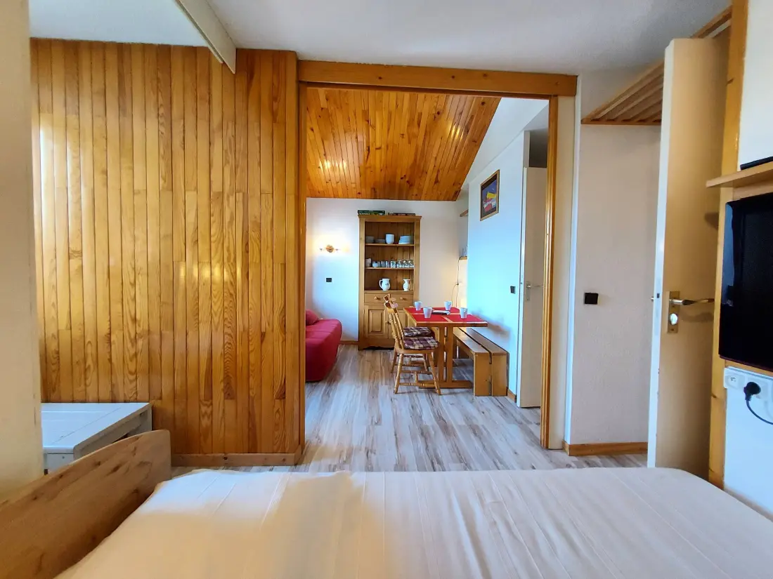 Le Trompe Residence Eye