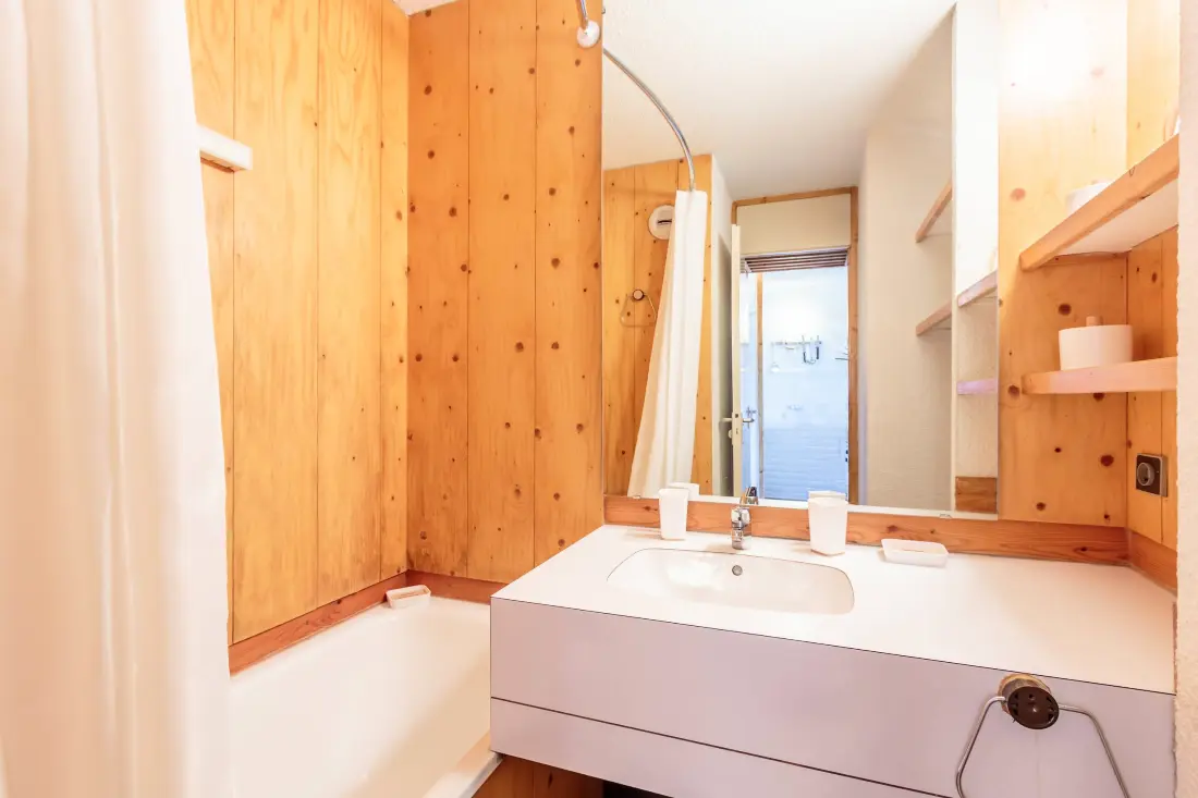 Le Trompe Residence Eye