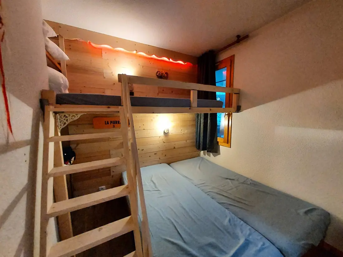 Le Trompe Residence Eye