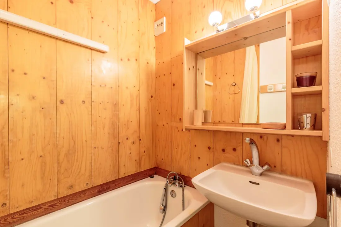 Le Trompe Residence Eye
