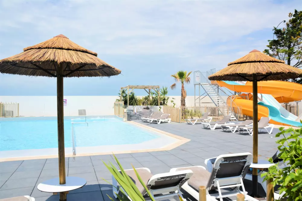 Camping Paradis Au Petit Port de l'Houreau3 Sterren★★★