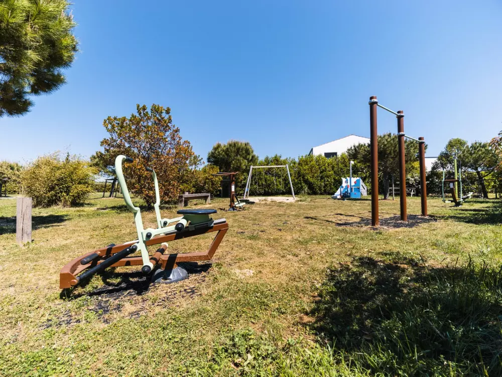 Camping Paradis Au Petit Port de l'Houreau3 Sterren★★★