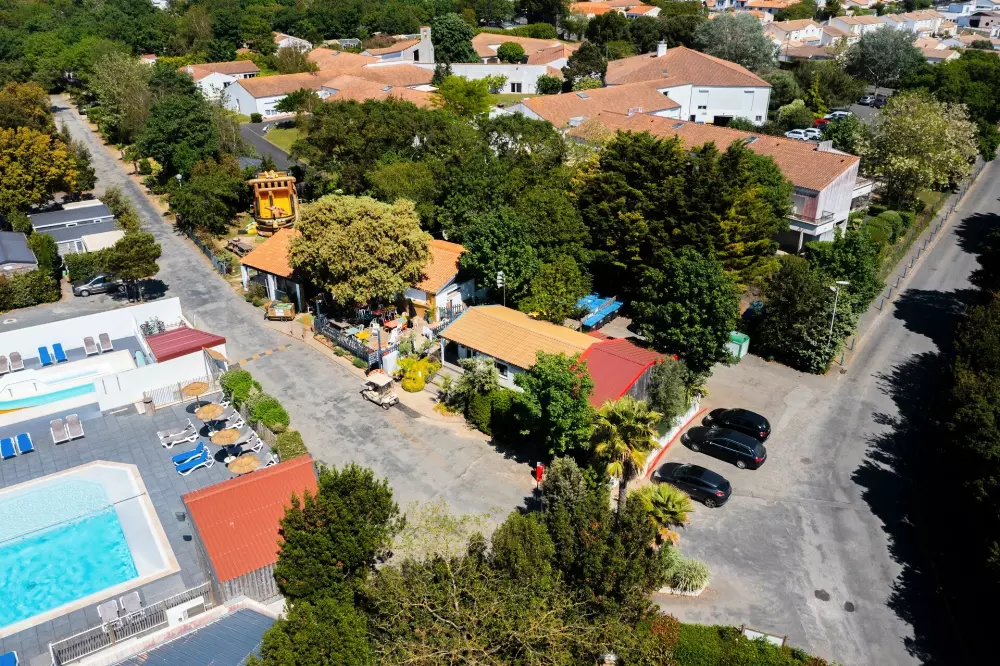 Camping Paradis Au Petit Port de l'Houreau3 Sterren★★★