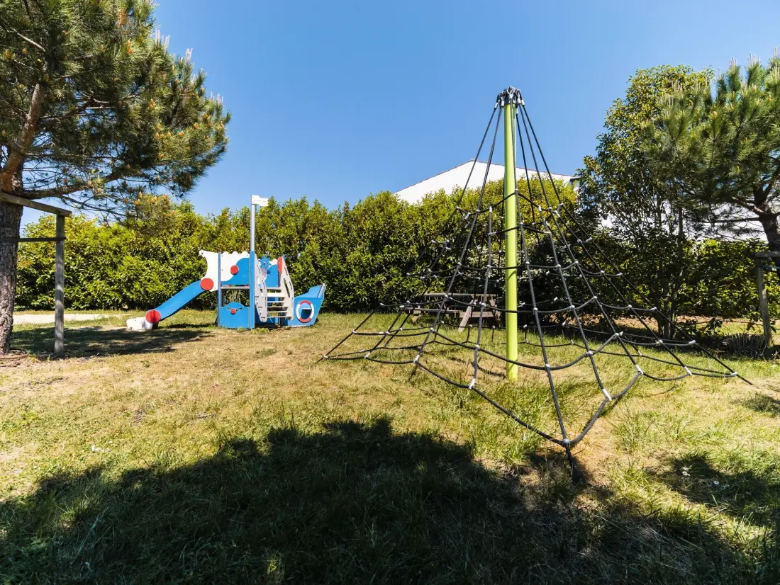 Campingplätze in Port de l'Houmeau 4 Sterne★★★★