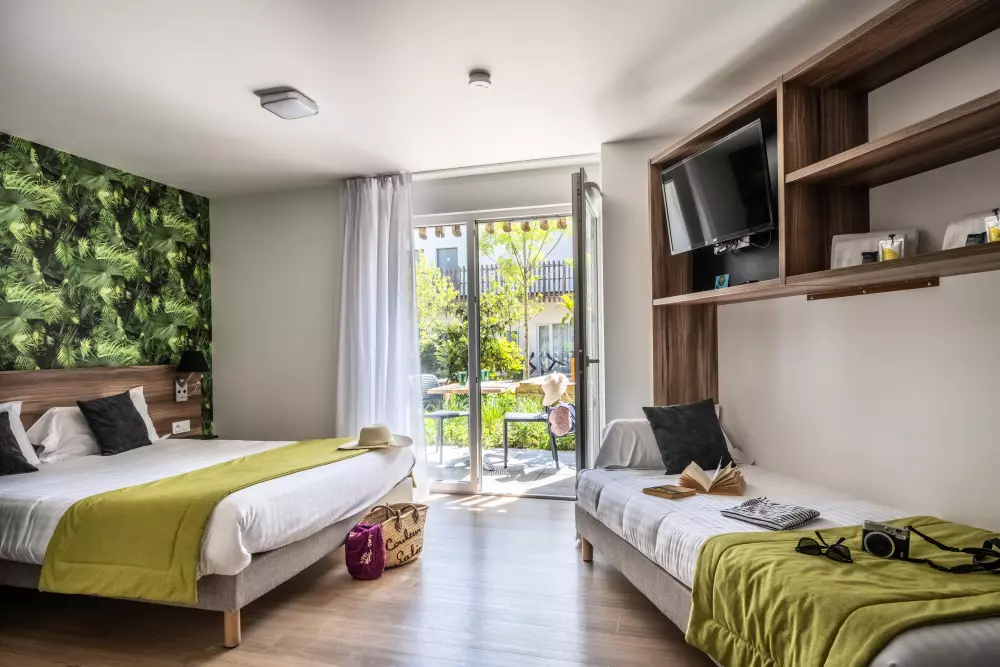 Athome Residence & Spa