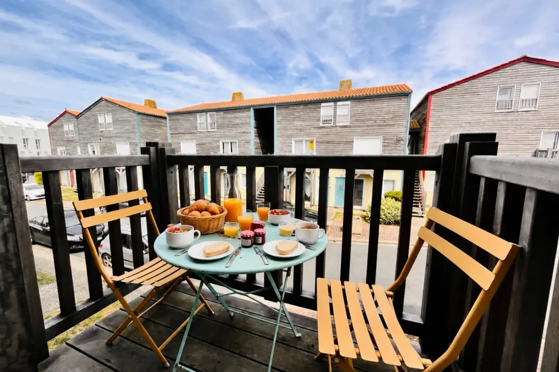 Charming Apartman Balcony Közeli strand