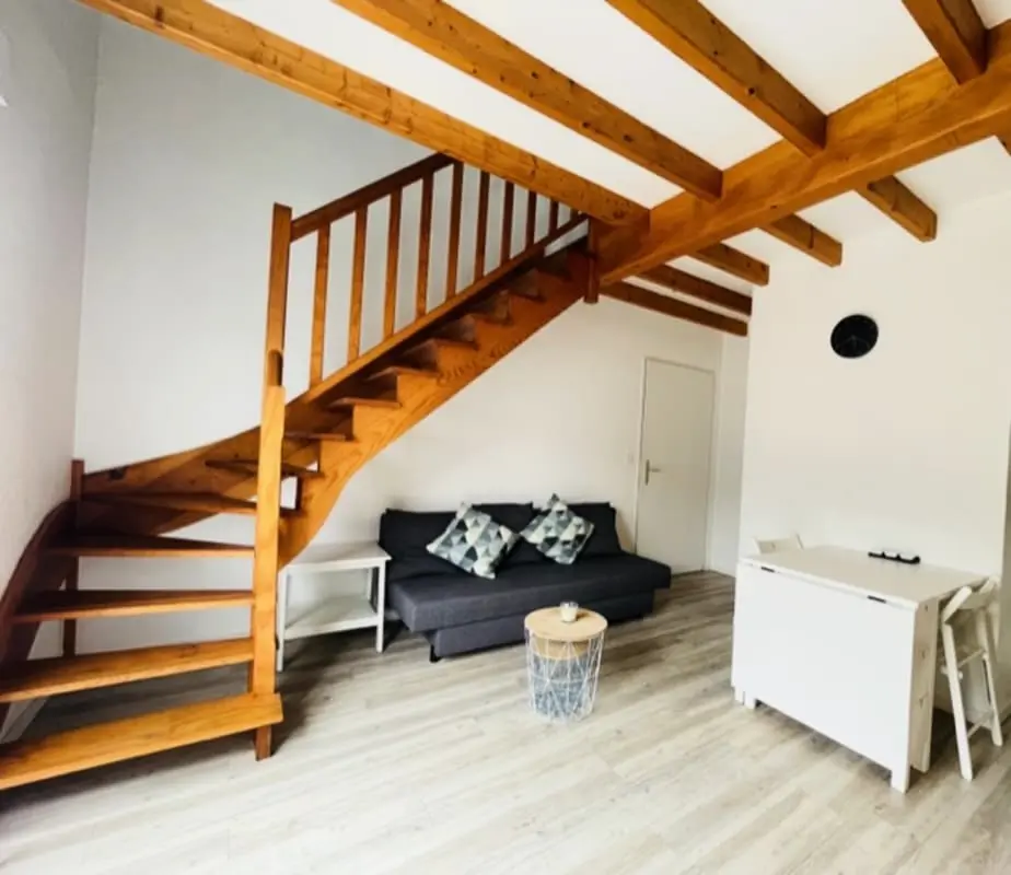 Charming Apartman Balcony Közeli strand