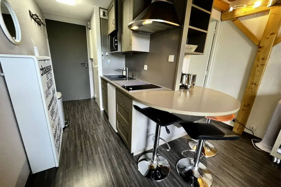 Gyönyörű apartman erkéllyel, közel a tóhoz