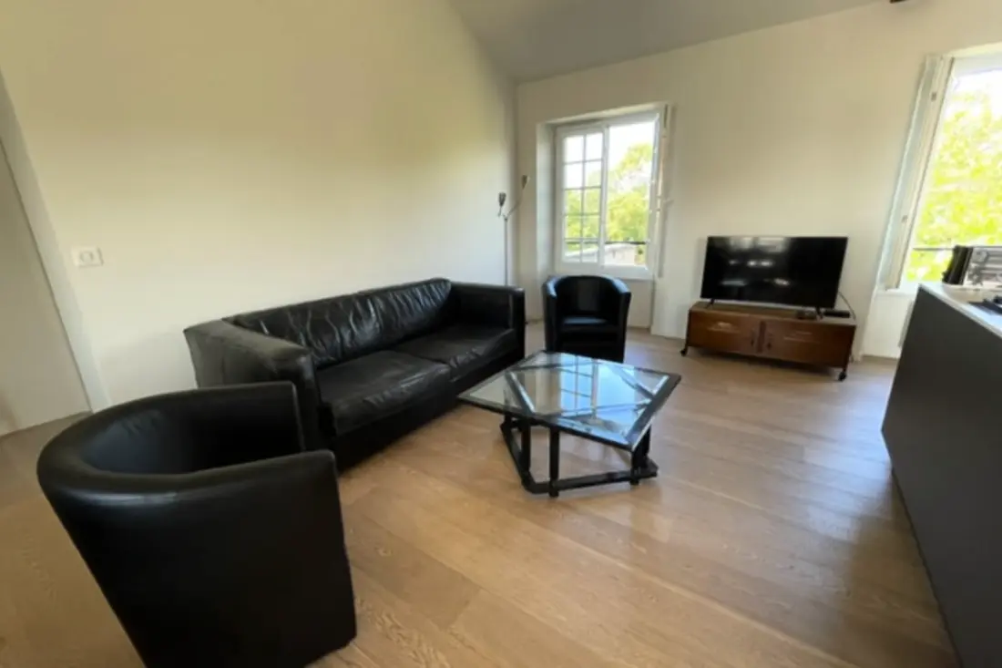 Incantevole 80m2 Vicino al Porto Vecchio!