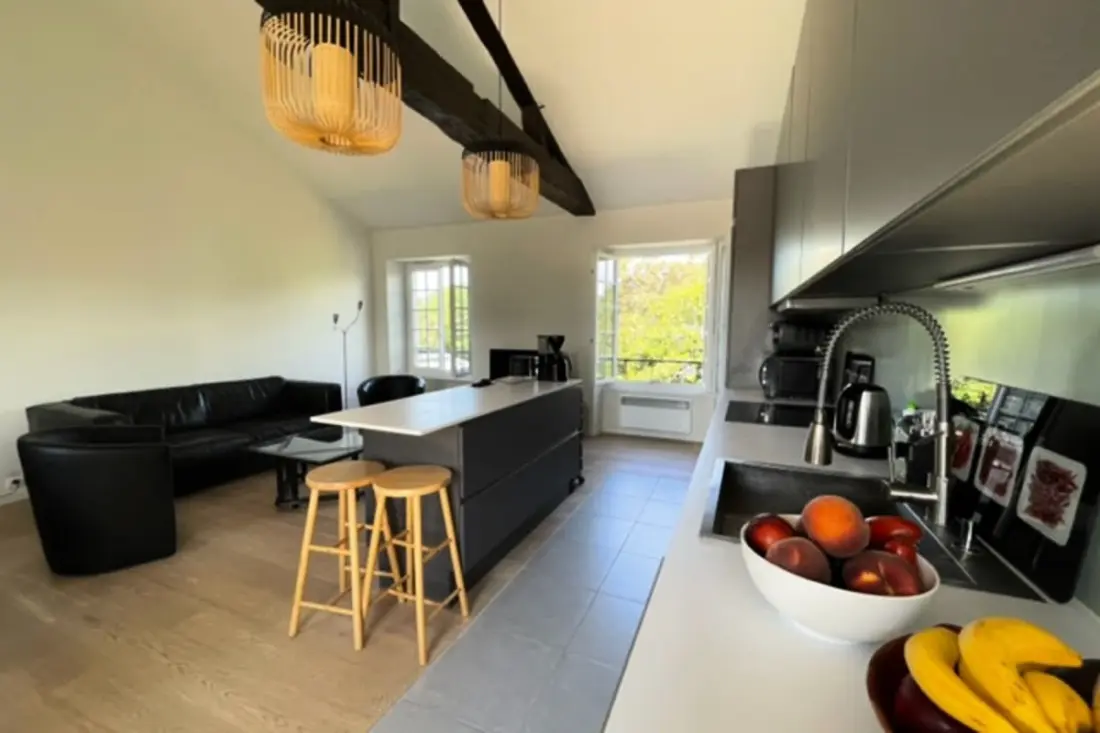 Incantevole 80m2 Vicino al Porto Vecchio!