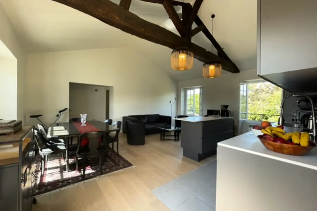 Incantevole 80m2 Vicino al Porto Vecchio!