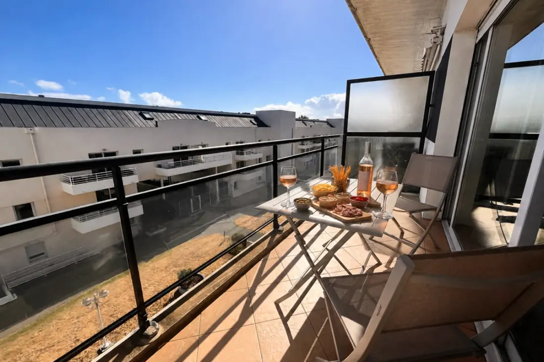 Charming Apartman Balcony és úszás medencével