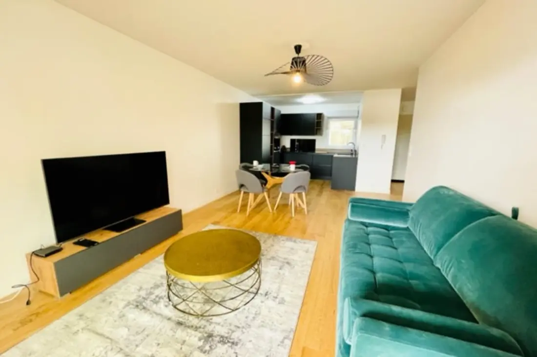 Bájos teraszos apartman kilátással a tóra