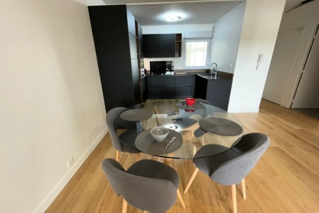 Bájos teraszos apartman kilátással a tóra