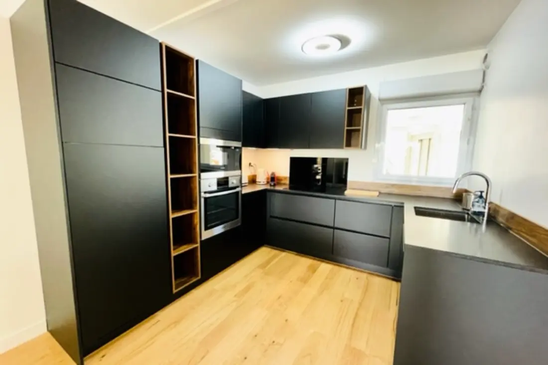 Bájos teraszos apartman kilátással a tóra