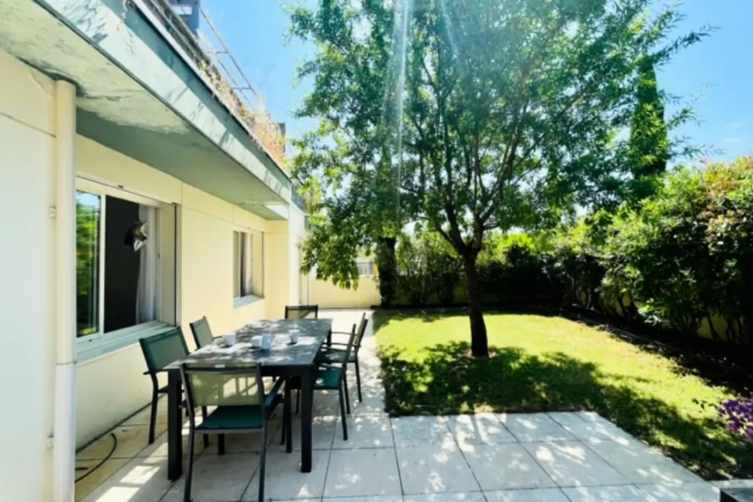 Cocon in una scatola di Verdure con piscina