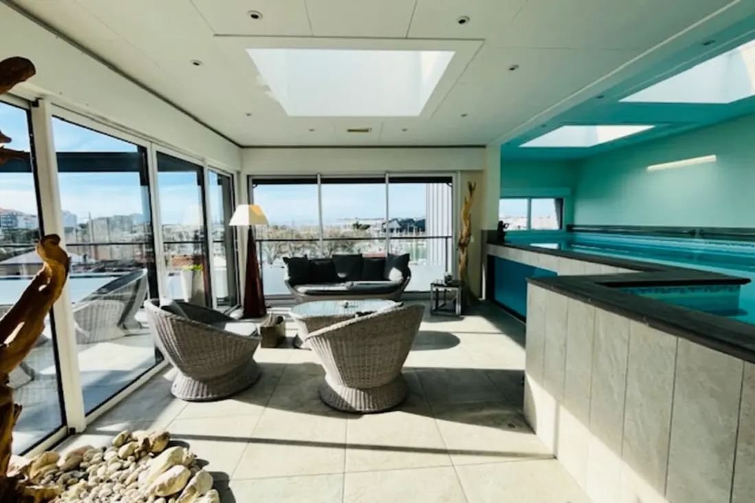 Vista mare del tetto eccezionale con piscina privata