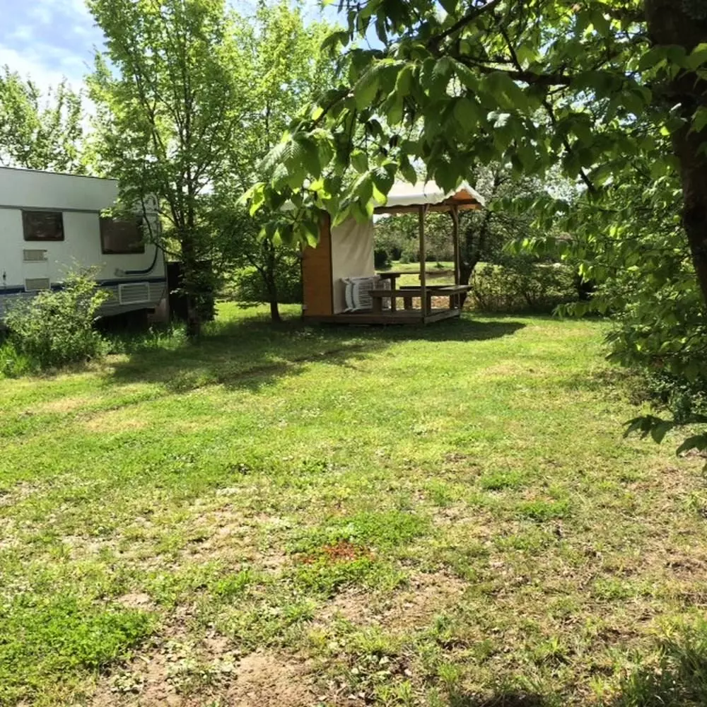 Le Camp de Florence (Vodatent)