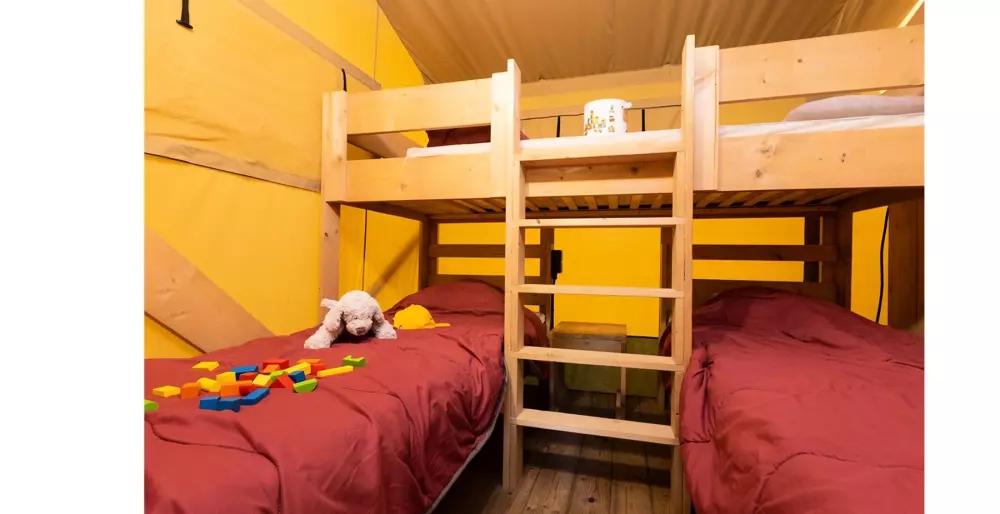 Le Camp de Florence (Vodatent)