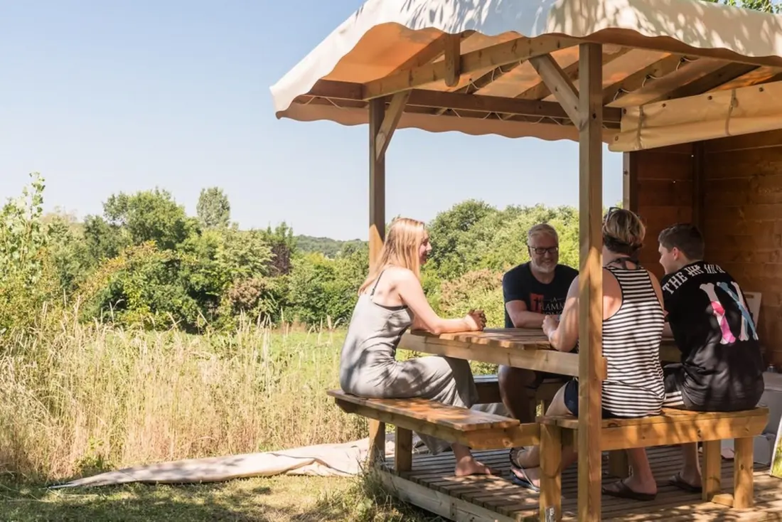 Le Camp de Florence (Vodatent)