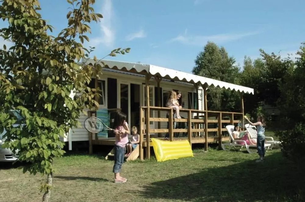 Le Camp de Florence (Vodatent)