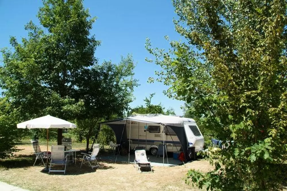 Le Camp de Florence (Vodatent)