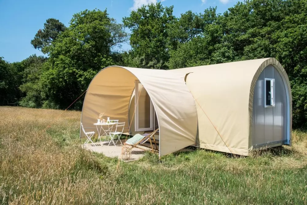 Le Camp de Florence (Vodatent)