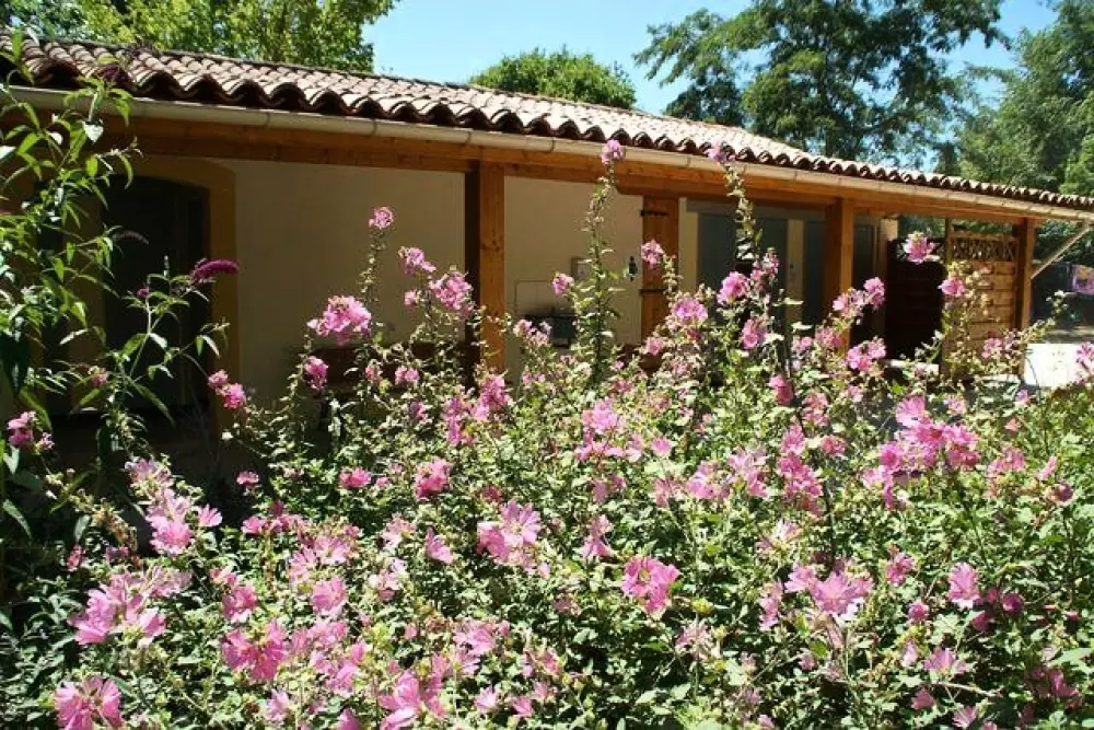 Le Camp de Florence (Vodatent)