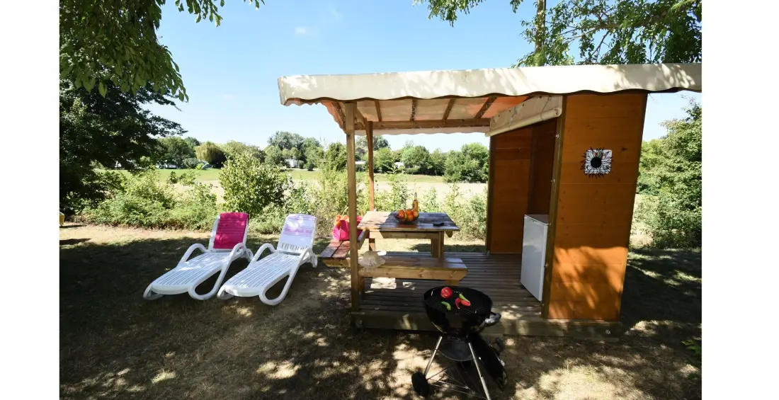 Le Camp de Florence (Vodatent)