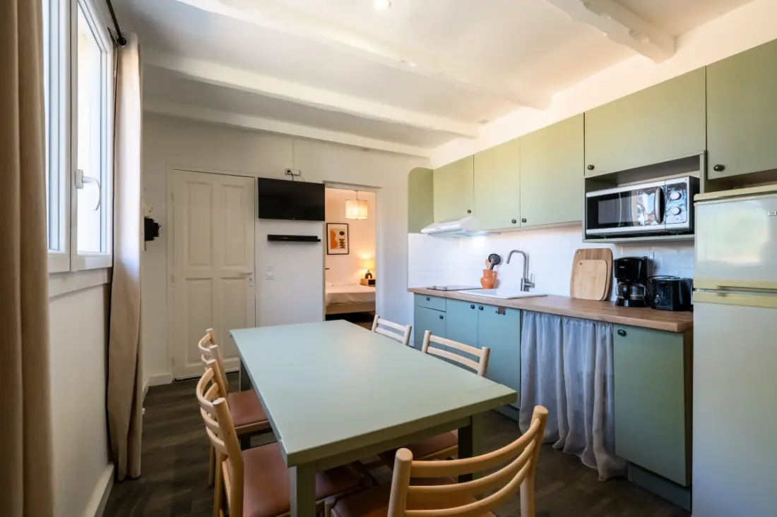 Bérlés terrace és medence