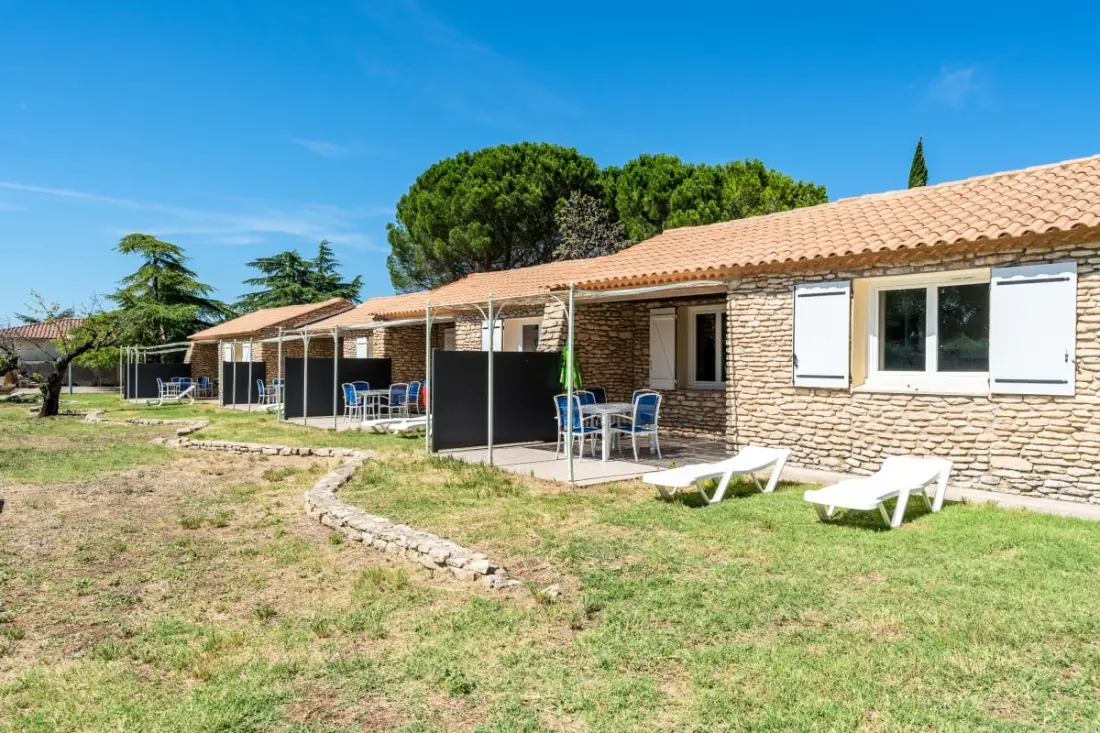 Szállás úszási medencével és Clim in Provence