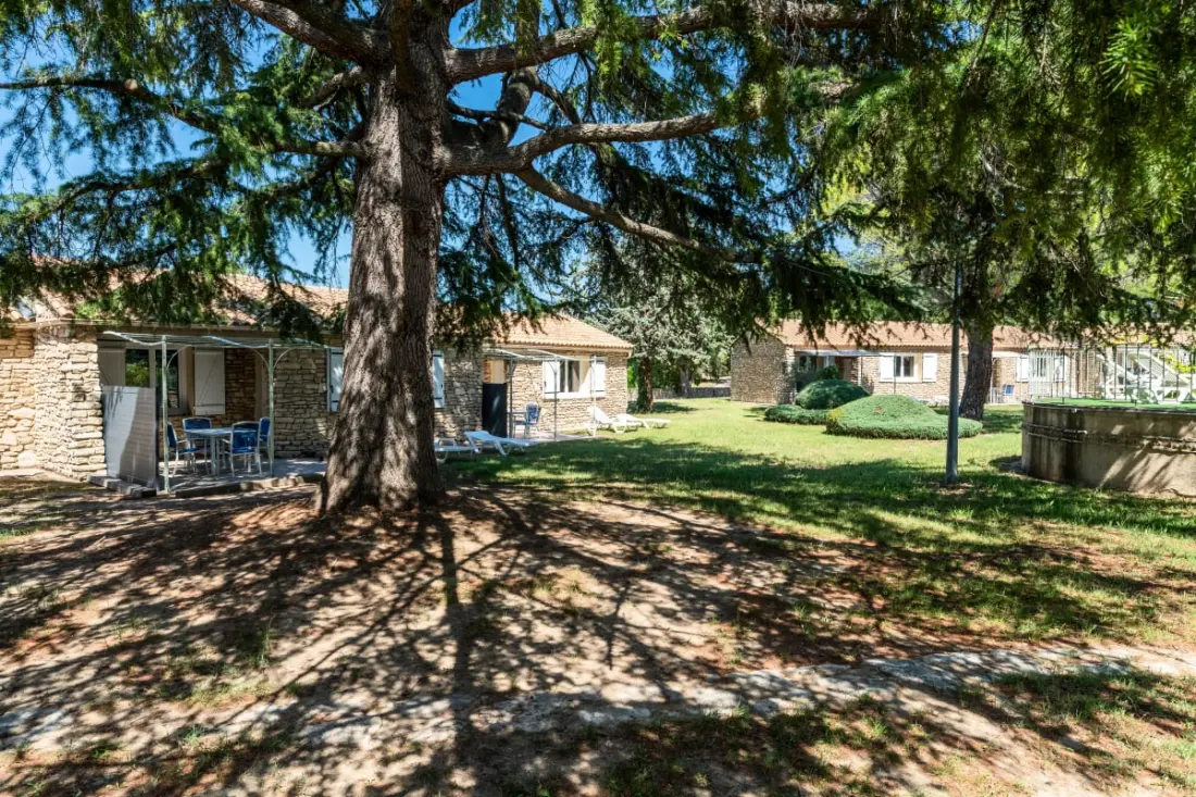 Szállás úszási medencével és Clim in Provence