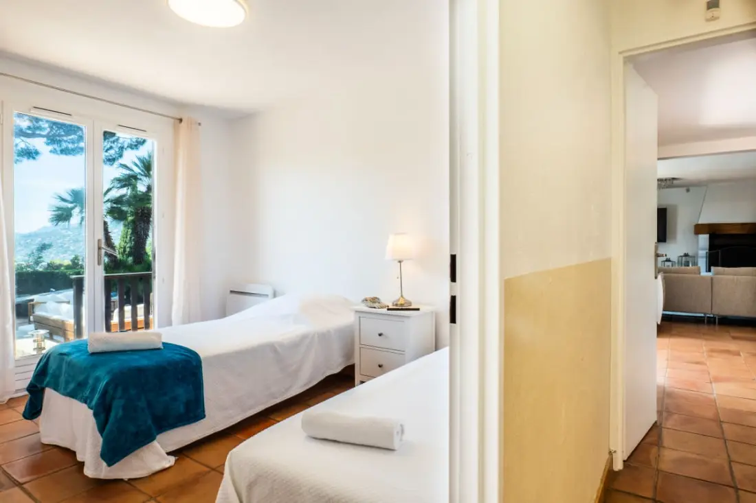 Rezidencia Villa 5 Hálószoba, Szauna, Úszás medence és tengeri kilátás.