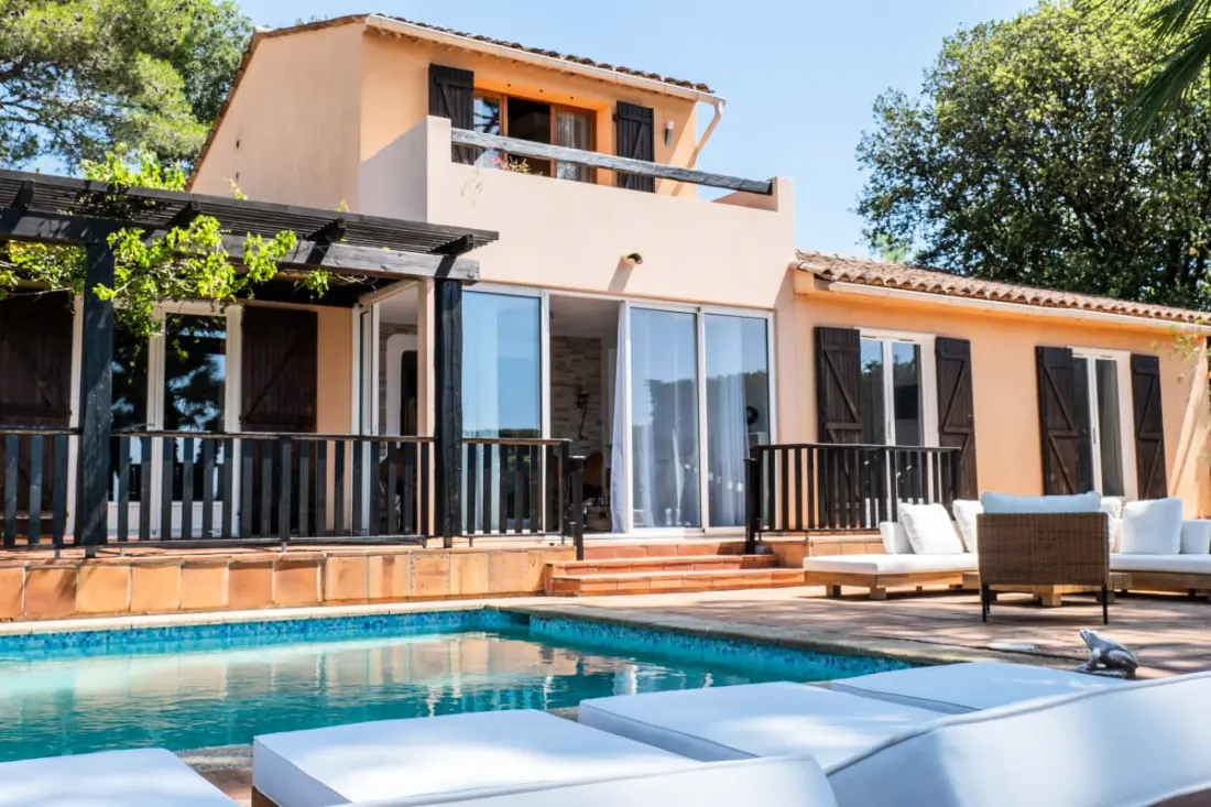 Rezidencia Villa 5 Hálószoba, Szauna, Úszás medence és tengeri kilátás.
