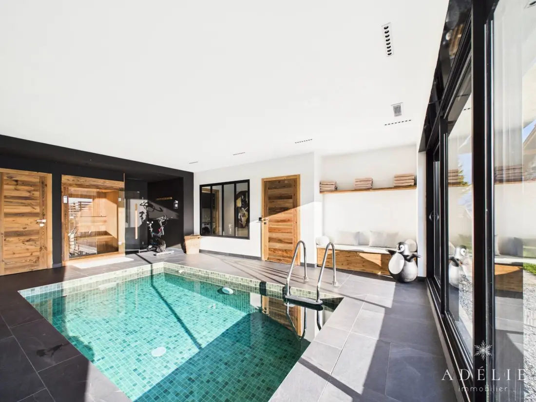 Chalet Mil8