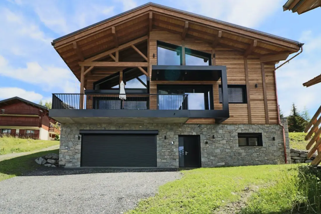Chalet Mil8