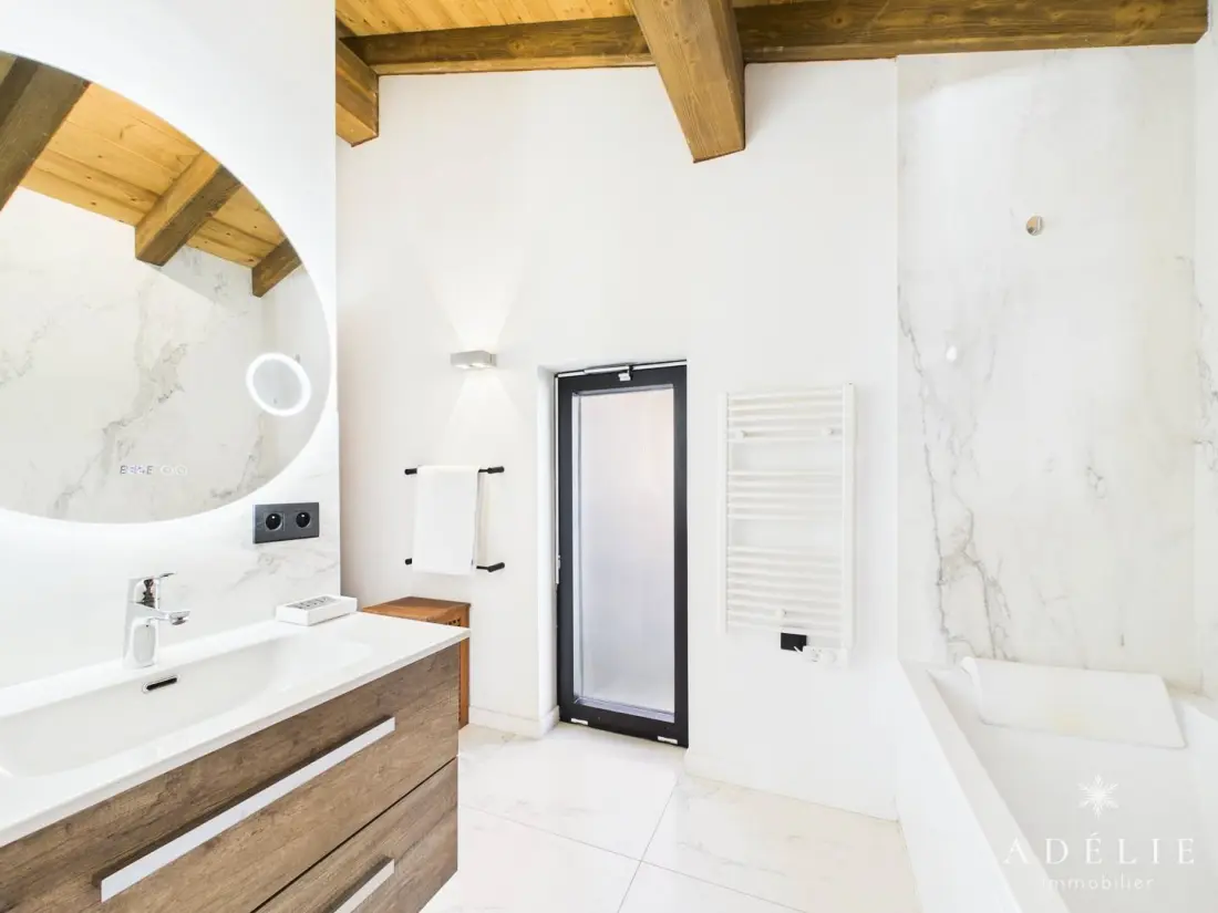 Chalet Mil8
