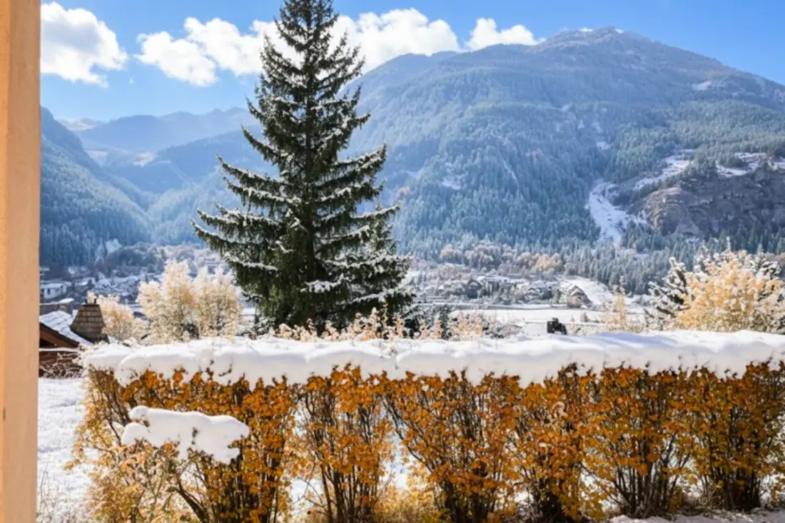 Warme Wohnung mit Blick auf Les Montagnes