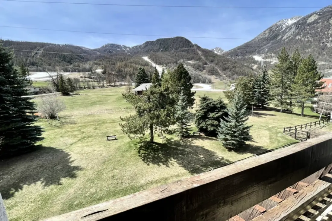 Schön 28m2 mit superb Blick auf La Salle Les Alpes