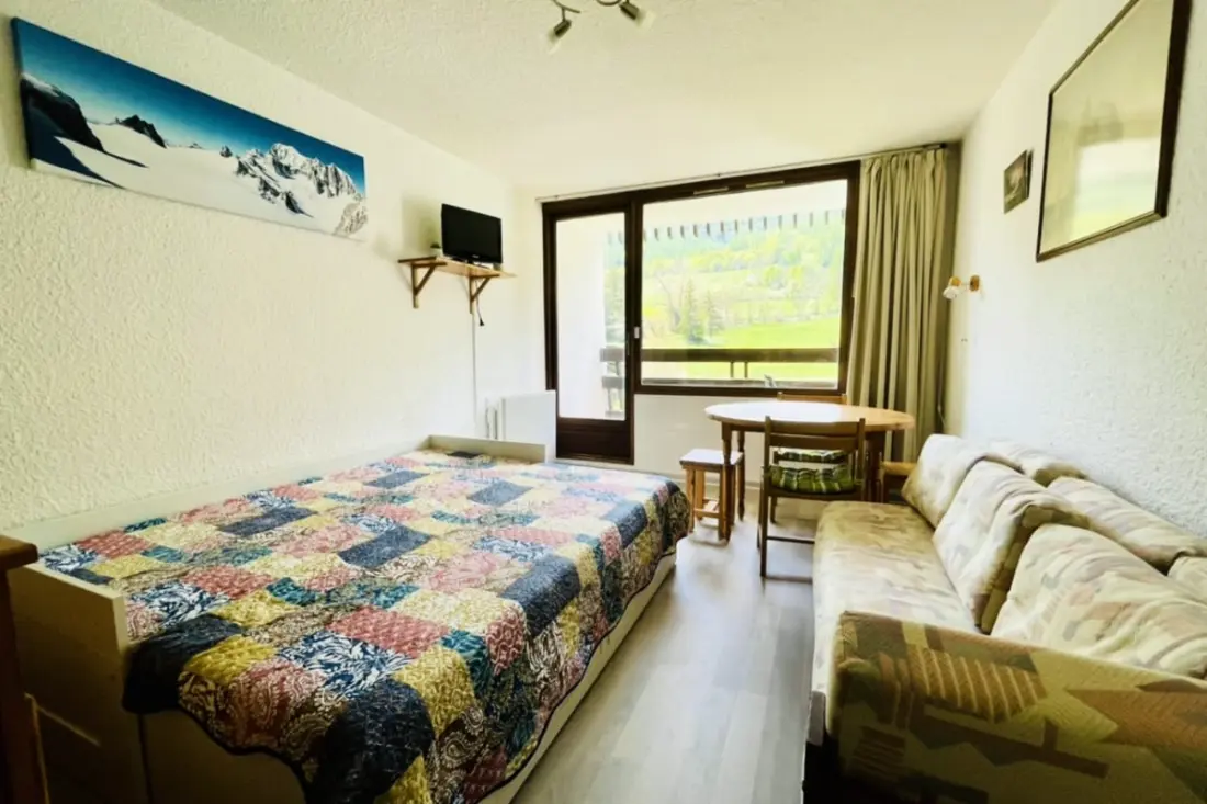 Schön 28m2 mit superb Blick auf La Salle Les Alpes